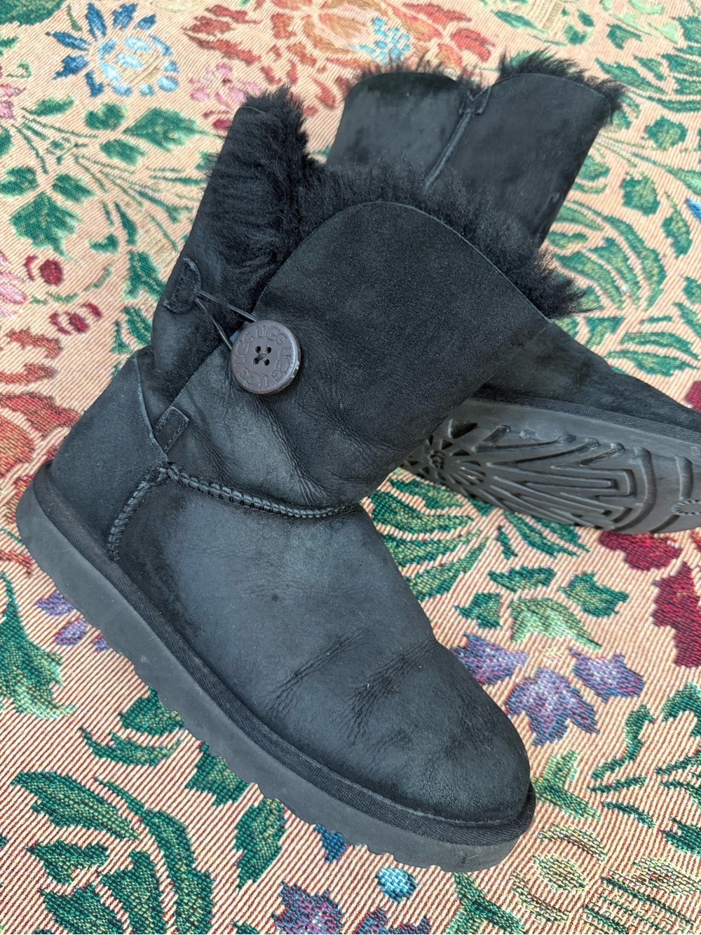 UGG size 8 Boots